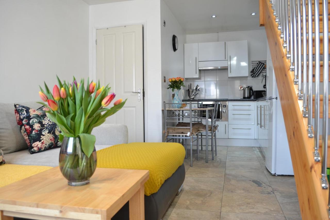 Epicsa - Family & Corporate Stay Mews Apartments With Free Parking Cambridge  Exterior photo