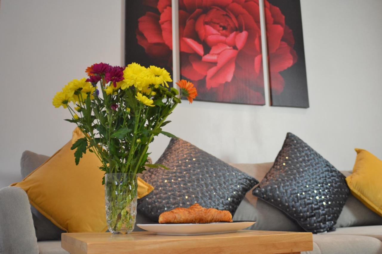Epicsa - Family & Corporate Stay Mews Apartments With Free Parking Cambridge  Exterior photo